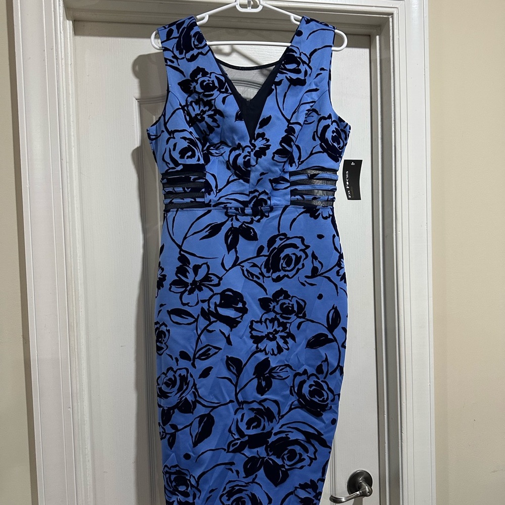 Chic Blue and Black Floral Midi Dress